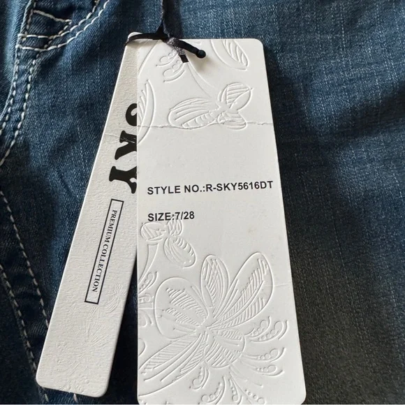 SKY Premium Collection Womens Super Soft Bootcut Blue Jeans Size 7/28 Rhinestone - Picture 11 of 14